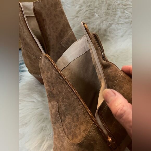 Able Ankle Boots Muted Leopard Print Suede 8 - Picture 5 of 7